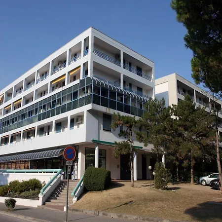 Comfortable Flat With Terrace 100m From The